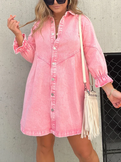 Robe rose en jean avec manches longues au milieu