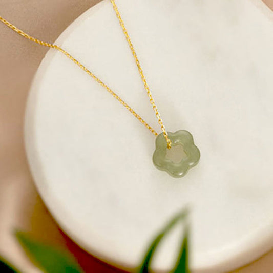 COLLIER FLEUR DE JADE